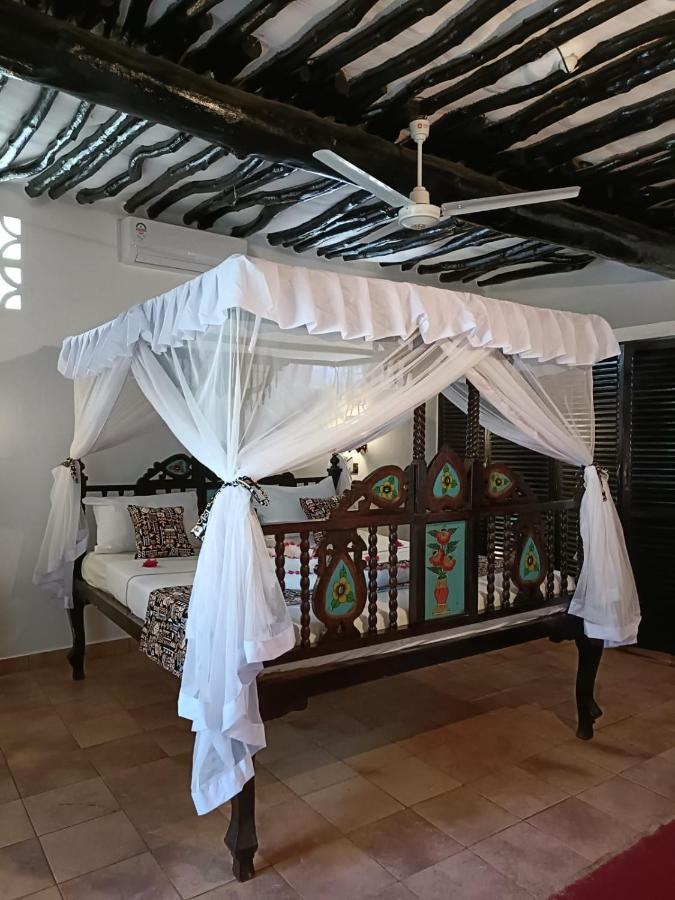Tichi Villas - Diani Beach Dış mekan fotoğraf
